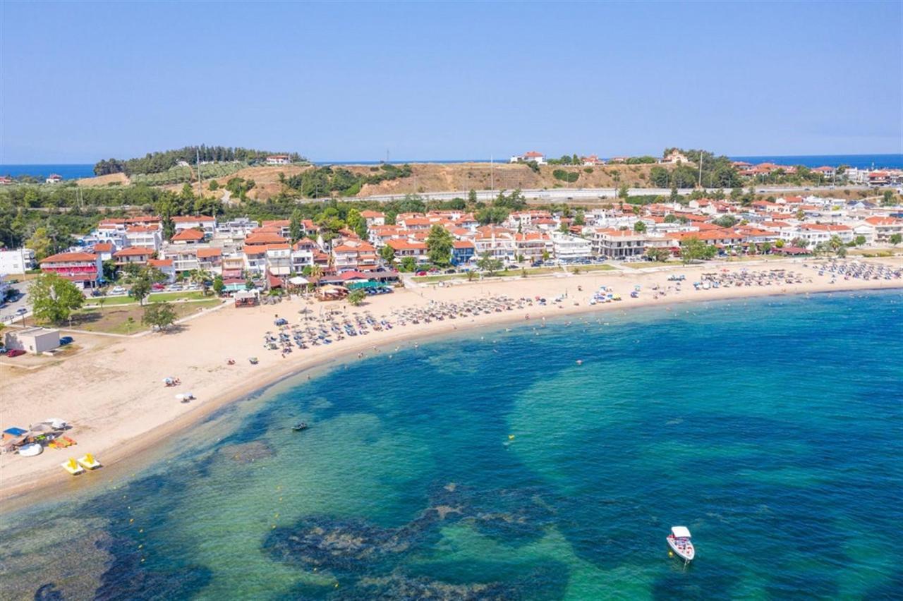 Villa Irina, Nea Potidea Kassandra Beach Exterior foto